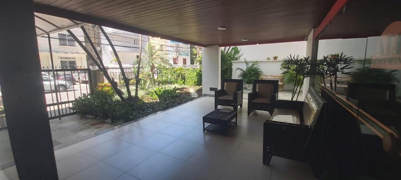 Apartment 904 *